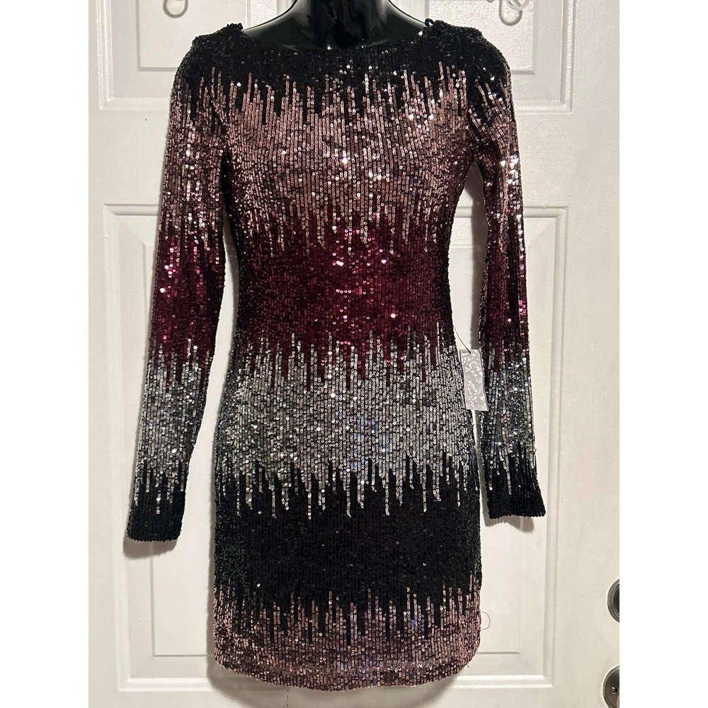 Juniors' Scoop Back Sequined Bodycon Dress Size 1/2‎